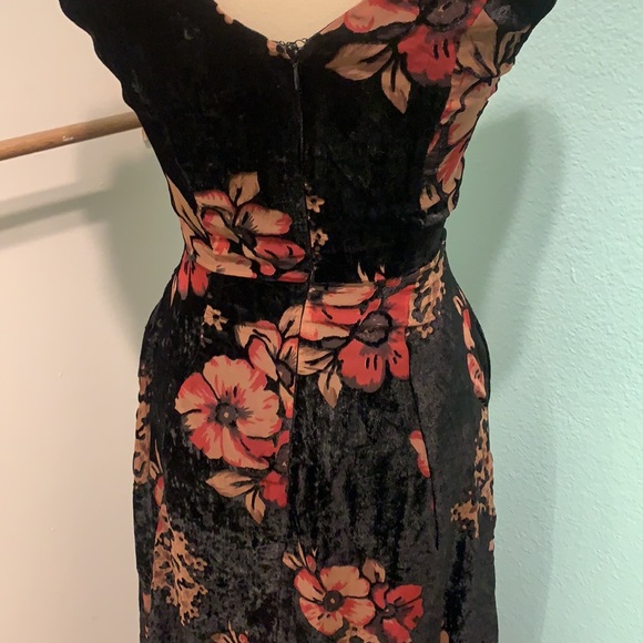 NOT FOR SALE ModCloth X Collectif Velvet Floral High Low Dress - Picture 8 of 12